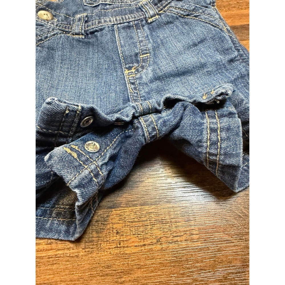 Baby boys 0-3 months denim overall shorts.  Suspender type straps.  Summer baby - Picture 3 of 7